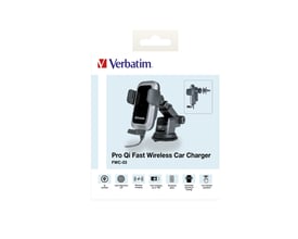 Verbatim FWC-03 Pro Qi biloplader med 15W hurtigopladning præsenteret i sin originale sorte emballage med produktinformation og ikoner.