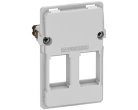 Lauritz Knudsen LK FUGA dataudtag i hvid plast til 1½ modul, med plads til to standard keystone konnektorer.