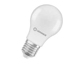En Ledvance LED Standard lyskilde med E27 fatning, vist med fokus på dens runde form og matte finish.