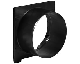 Sort Wavin Q-Bic Plus LC-inspektionsadgang med firkantet plade og rund, fremspringende åbning, 600 x 600 x 315 mm.