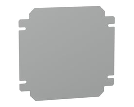 Oversigtsbillede af Schneider Electric montageplade i metal, 200x200mm, med synlige udskæringer i hjørnerne.