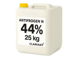 Clariant Antifrogen N glykol i en lys dunk med gult låg, mærket 44 % og 25 kg.