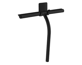 Smedbo Sideline bruseskraber i mat sort rustfrit stål med en silikoneblad og en sort selvklæbende holder.