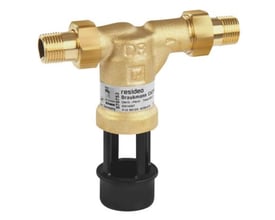 Resideo Braukmann tilbagestrømningssikring CA295 i messing med 1/2" DN15 unioner og sort udløbsslange.