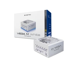 Hvid Chieftec Vega M White ATX 3.1-strømforsyning på 750 W med 80+ Gold vises foran sin emballage.