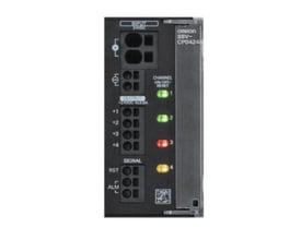 Omron S8V-CP0424S elektronisk beskyttelsesrelæ med 4 kanaler, 3.8A pr. kanal og 24 VDC, vist forfra med tilslutningsporte og statusindikatorer.