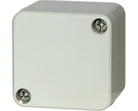 Fibox Euronorm II monteringskasse i lys grå ABS plast, 50x52mm, med synlige rustfri ståldækselskruer.