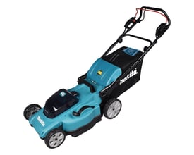 Makita DLM481PT2 plæneklipper set fra siden og ovenpå, fremhæver det turkise plastskjold, den store græsopsamler og justeringshåndtagene.
