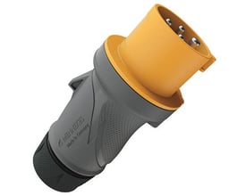 Mennekes PowerTOP Xtra R CEE-stikprop med orange stikdel og gråt greb, set skråt forfra; 32 A, 4-polet, 110 V.