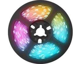 Sonoff LED Strip L2 Lite viklet på en spole, lyser i et gradient af farver fra pink til blå og gul.