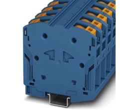 Phoenix Contact PTPOWER 50 BU stærkstrømsklemme i blå, vist med Power-Turn tilslutning og monteret på en NS 35/15 skinne.