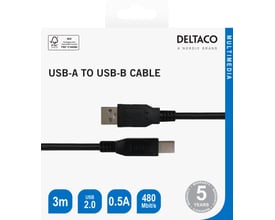 Emballagen viser et sort Deltaco USB-B 2.0-kabel på 3 meter med USB-A- og USB-B-stik.