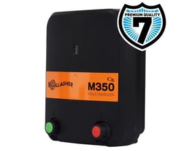 Gallagher M350 spændingsgiver til elhegn, 230V, med "Premium Quality 7" logo og orange bånd med produktnavn.