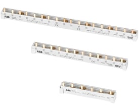 Tre ABB sløjfeskinner PS4/60/16 i forskellige længder, med 3+N faser og 16mm² tilslutning på hvid baggrund.