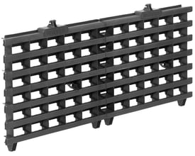 Wavin Q-Bic Plus LC/Treetank sideplade på 1200 x 600 mm med mørk, åben gitterstruktur, set skråt forfra.