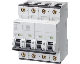 Siemens SENTRON 5SY4620-6 automatsikring på 20 A med fire poler og sorte vippearme, set skråt forfra.