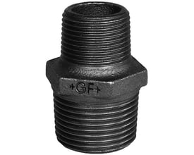 Georg Fischer sort reduceret brystnippel i støbejern med gevind i begge ender, 2" x 1" dimension.