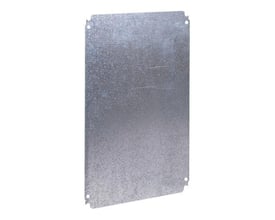 Schneider Electric montageplade 1500x1250 mm i galvaniseret stål med forborede hjørner.