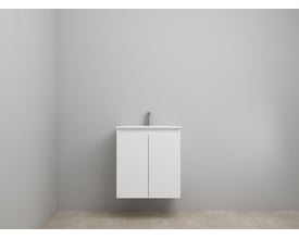 Sanibell Online møbelsæt 61x46 cm i mat hvid med to grebsfrie låger, monteret på grå væg med lys flisegulv.