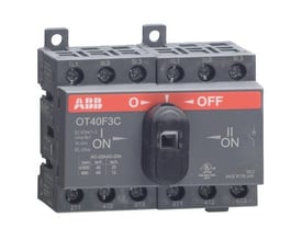 ABB omskifter OT40F3C 3-polet, 25A, frontbetjent med 1-0-2 positioner og tydelig mærkning for on/off.