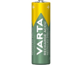 Enkelt Varta Recharge Accu Recycled AA batteri med 2100mAh kapacitet, viser den grønne og gule farvekombination.