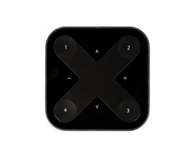 Ansell Lighting OCTO Xpress smart switch i sort, 90x90x12 mm, med fire knapper mærket 1-4 og symboler for op, ned, plus og minus.