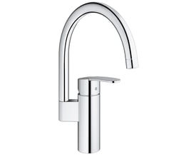 GROHE Wave Cosmopolitan højt køkkenarmatur i krom med 1-grebsbetjening og buet C-tud, set forfra.