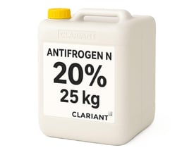 Hvid dunk med gult låg med Antifrogen N glykolvæske fra Clariant, mærket 20 % og 25 kg.