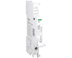 Nærbillede af Schneider Electric iSD alarmkontakt, viser tekniske specifikationer og QR-kode på hvid plast.