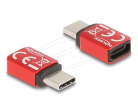 Delock 60689 USB-datablokering i rød med USB-C-hanstik og USB-C-hunstik, vist fra en skrå vinkel.