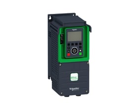 Schneider Electric Altivar Process frekvensomformer 4kW med grønt kontrolpanel og mørkegråt kabinet på hvid baggrund.