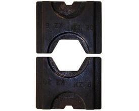 Nærbillede af Elpress pressebakker TB9-13, der viser de to forskellige størrelser til 16 mm² og 35 mm² KRF/KSF kabler.