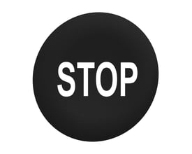 Schneider Electric sort trykflade med hvid tekst "STOP" til Ø30 mm flush trykknapper på hvid baggrund.