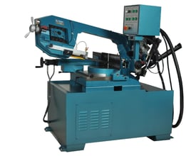 Scantool 420 GSHT SEMI metalbåndsav i blågrå farve med kontrolpanel og hydrauliske slanger.