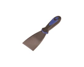 Roliba spartel i rustfrit stål med sort og blå plastikhåndtag, 10 cm bred, isoleret på hvid baggrund.