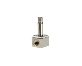 Danfoss EV210A magnetventil NC G ¼ isoleret og vist på hvid baggrund, fremhæver rustfrit stålehus og 1/4" gevind.
