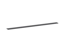 Nærbillede af Schneider Electric sort baldakin, 847mm lang med monteringshuller, fremstillet af PVC.
