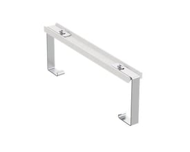 Wibe Mita HD lågklemme LM100 mm, 300 mm, PC1, en hvid metal klemme med to hængende arme og synlige bolte på et hvidt underlag.