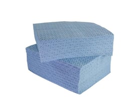 Blå absorberingsark til olie ligger i stabler; hvert ark måler 50 × 40 cm og suger op til 0,8 liter.
