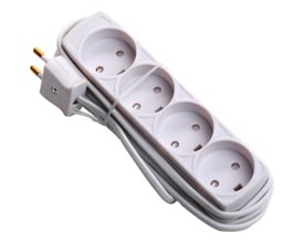 Nærbillede af Socket 4-stikdåse uden jord, viser dens hvide design og 2,5 meter ledning bundet op med et hvidt bånd.