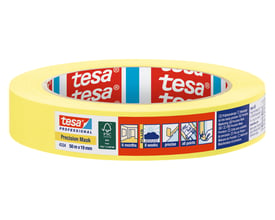 Gul tesa afdækningstape 4334 Precision set forfra, hvor etiketten og den brede rullekant er synlige.