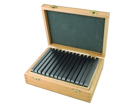 Diesella parallelklodser i trææske med 14 par, 150 mm lange, viser præcisionsstøtte til emner.