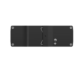 Teltonika TWS200 industriel PoE+-switch med sort kabinet, vist fra bagsiden med jordingssymbol.