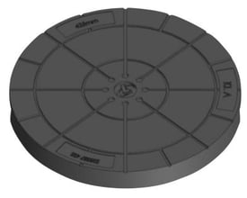 Underside af Lauridsen 425 mm dæksel med indgraveret tekst, herunder produktnummer og diameter, klar til montering.