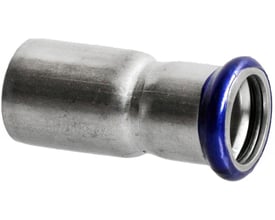 Unico reduktionsstykke SF 1MF i rustfrit stål med nippelende og en blå pressmuffe, der passer til 88,9mm og 54mm rør.