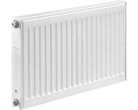 Purmo Ventil Compact CV21 panelradiator i hvid, med mål H600 mm x L1400 mm, vist med fronten synlig.