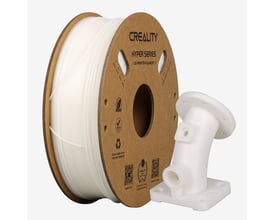 Hvidt CR-ABS-filament til 3D-printer på spole ved siden af en hvid 3D-printet komponent; 1,75 mm, 1 kg.