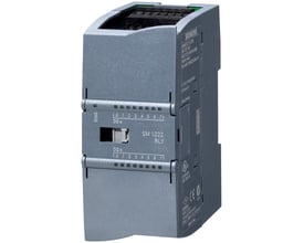 Siemens SIMATIC S7-1200 SM 1222 RLY digital output module med 8 relæudgange og tydelig mærkning på siden.