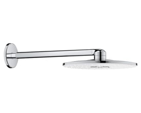 Grohe Rainshower 310 SmartActive hovedbrusersæt i mathvid/krom med rundt brusehoved og vandret arm, set skråt nedefra.