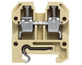 Detaljeret billede af Weidmüller AKZ 4 PA gennemgangsklemme, der viser skruerne og lederfastgørelsen i beige termoplast.